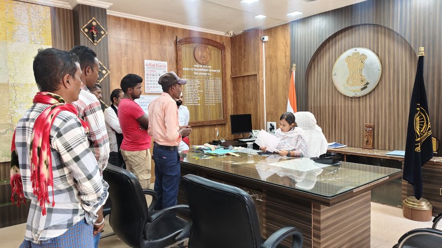 कलेक्टर जनदर्शन में पहुंचे दर्जन भर से अधिक ग्रामीण