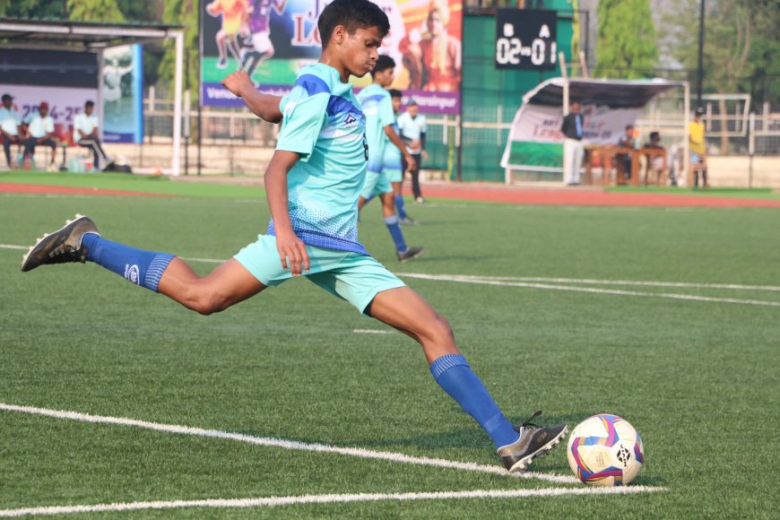 अंडर-15 जूनियर फुटबॉल लीग के दूसरे मैच में आर के एम फुटबॉल अकादमी नारायणपुर ने 7-3 से बरवानी फुटबॉल क्लब मध्यप्रदेश को हराया है