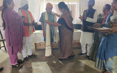 *छत्तीसगढ़ हस्तशिल्प विकास बोर्ड अध्यक्ष ने किया बांस शिल्प केंद्र और शबरी एम्पोरियम का निरीक्षण*