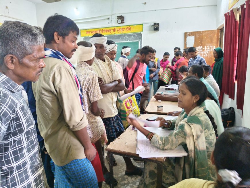 धरती आबा जनभागीदारी अभियान के तहत् धौड़ाई एवं कोहकमेटा में चलाया गया जागरूकता सह लाभ संतृप्ति शिविर