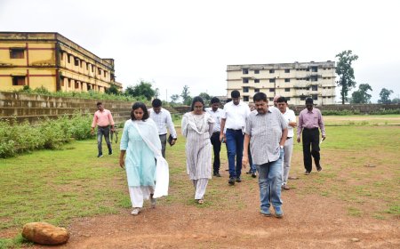 कलेक्टर ने किया एजुकेशन हब गरांजी का औचक निरीक्षण*  *एजुकेशन हब के स्टेडियम में बास्केटबॉल एवं व्हालीबॉल कोर्ट निर्माण करने के दिये निर्देश