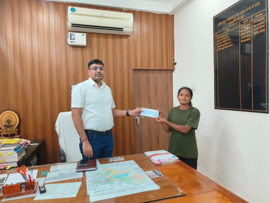 तायक्वांडो एवं किक बॉक्सिंग खिलाडियों को मिली आर्थिक सहायता