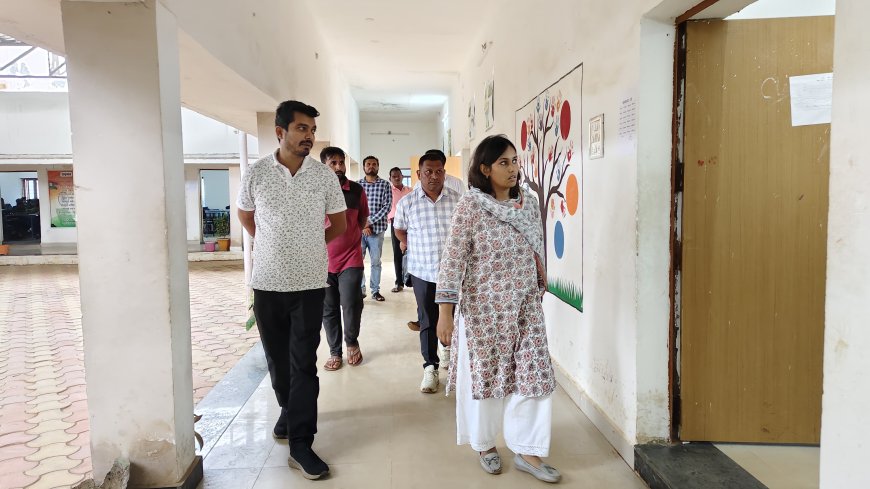 कलेक्टर ने किया सिंगोड़ीतराई और अंजरेल के प्राथमिक शाला एवं आंगनबाड़ी केन्द्र का निरीक्षण