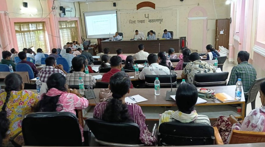 फसल बीमा व सांख्यिकी योजनाओं पर अधिकारियों एवं कर्मचारियों को मिला प्रशिक्षण