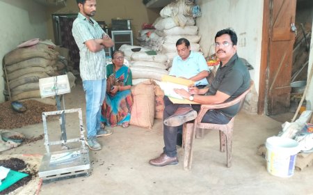 खाद्य विभाग ने जप्त किया 35.50 क्विंटल एफआरके चावल और 3.50 क्विंटल चना