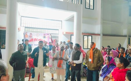 मुख्यमंत्री तीर्थ दर्शन योजना अन्तर्गत जिले के 110 तीर्थयात्रियों को किया गया रवाना