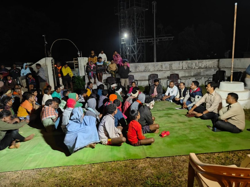 प्रधानमंत्री आवास निर्माण में तेजी के लिए बावड़ी में रात्रि चौपाल आयोजित