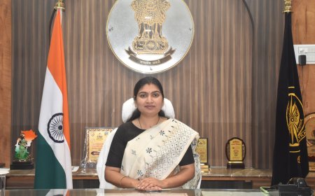 जिले की नवपदस्थ दूसरी महिला कलेक्टर नम्रता जैन ने संभाला कार्यभार