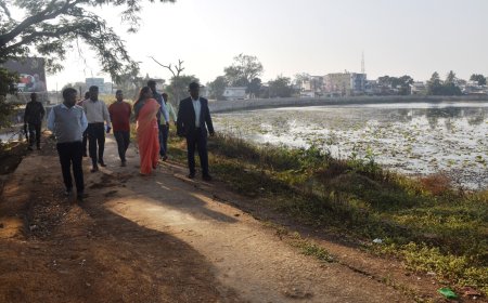 कलेक्टर ने किया बंधुआ तालाब  के सौंदर्यीकरण कार्य को तय समय सीमा में गुणवत्तापूर्ण ढंग से पूर्ण करने के निर्देश