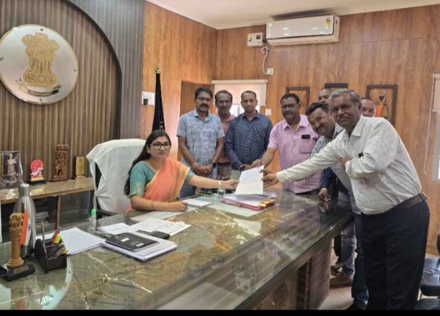 बदहाल जर्जर अत्यधिक खस्ताहाल प्रवेश द्वार के सड़क के पुननिर्माण के लिए कांग्रेस ने दिया कलेक्टर को ज्ञापन