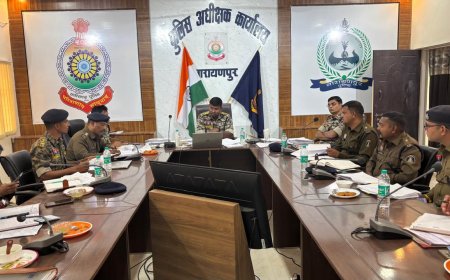 नारायणपुर पुलिस की क्राइम मीटिंग: एसपी श्री रोबिनसन गुड़िया ने दिए निर्देश