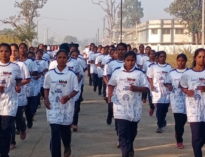 अबूझमाड़ में शांति और विकास की ओर एक नई दौड़ पीस मैराथन 2026 उम्मीद, एकता और नए भारत का संदेश