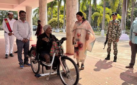 दिव्यांग गुड्डू कोर्राम को मिली नई रफ्तार, कलेक्टर नम्रता जैन के निर्देश पर मिली बैटरी चलित ट्राईसाइकिल