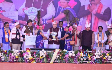 बस्तर पंडुम 2026 का समापन: गृहमंत्री अमित शाह और मुख्यमंत्री विष्णुदेव साय ने किया सम्मानित, अबुझमाड़िया जनजाति के आभूषणों का बिखेरा जलवा