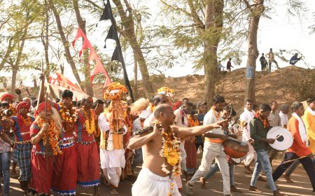 मेेले मेें भव्यता के साथ हुआ देव परिक्रमा एवं समागम ग्रामीणों द्वारा परंपरागत तरीके से किया गया देव विग्रहों की अगवानी