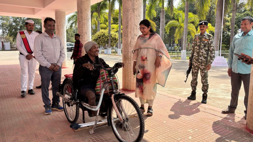 दिव्यांग गुड्डू कोर्राम को मिली नई रफ्तार, कलेक्टर नम्रता जैन के निर्देश पर मिली बैटरी चलित ट्राईसाइकिल