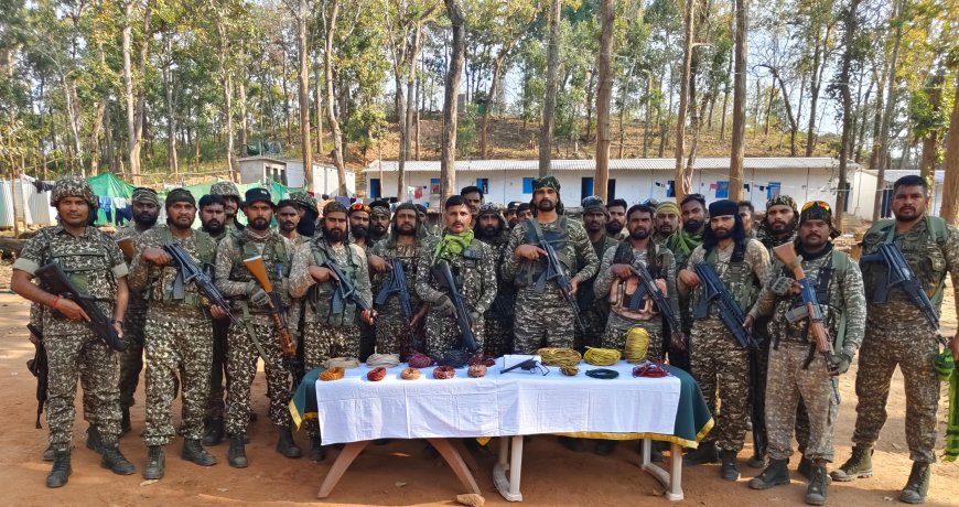 नक्सल विरोधी अभियान में बड़ी सफलता: विस्फोटक सामग्री और हथियार बरामद