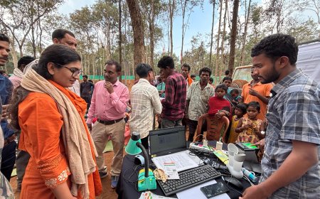 सुशासन एक्सप्रेस से ग्रामीणों की जिंदगी में बदलाव: 952 ग्रामीणों के बने आधार कार्ड, गांव में ही मिल रही सभी दस्तावेज बनाने की सुविधा