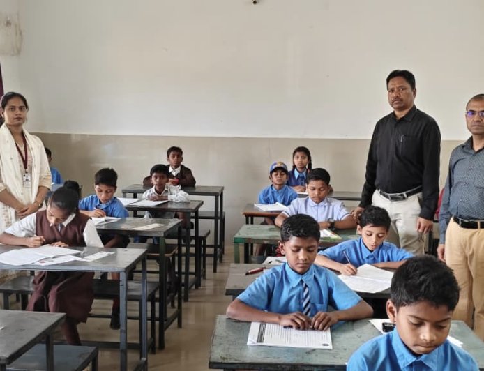 एकलव्य आदर्श आवासीय विद्यालय छेरीबेड़ा एवं ओरछा में प्रवेश हेतु परीक्षा आयोजित, 479 परीक्षार्थी शामिल