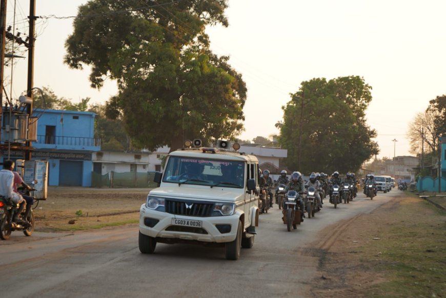 नारायणपुर पुलिस ने होली पर्व के पूर्व निकाला व्यापक फ्लैग मार्च, आमजन से सहयोग की अपील