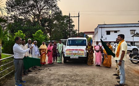 श्री रामलला दर्शन योजना के तहत नारायणपुर से 12 श्रद्धालु अयोध्या रवाना