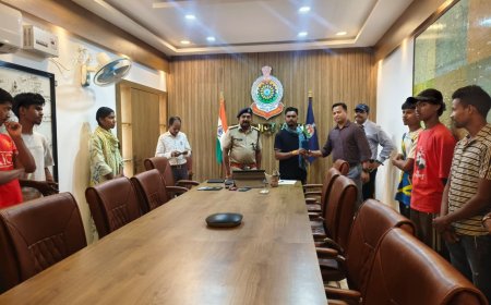 साइबर पुलिस की ‘मोबाइल वापसी’ पहल: ₹3.15 लाख के 21 गुम मोबाइल लौटाए, सामुदायिक पुलिसिंग के तहत दी साइबर सुरक्षा की जानकारी
