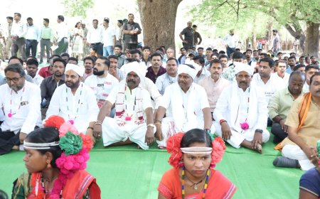 नारायणपुर: ईरकभट्टी में वन मंत्री केदार कश्यप ने सुनी ‘मन की बात’, PM ने अनिमेष कुजूर की दौड़ और मल्हार की धरोहर को बताया छत्तीसगढ़ का गौरव