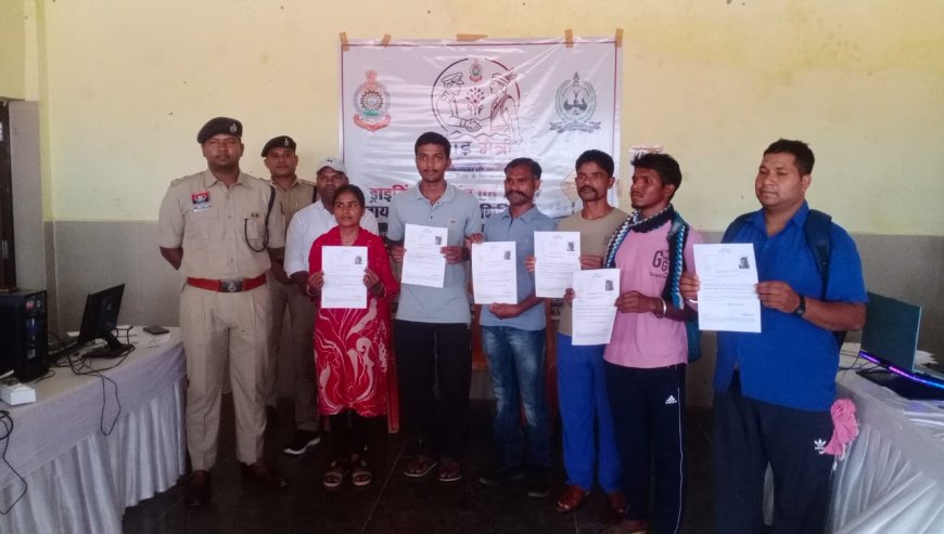 नारायणपुर में ‘माड़ मैत्री’ अभियान के तहत विशाल ड्राइविंग लाइसेंस व यातायात जागरूकता शिविर संपन्न, सैकड़ों ग्रामीण हुए लाभान्वित