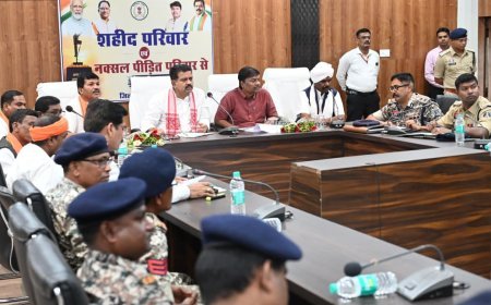 शहीद और नक्सल पीड़ित परिवारों से मिले उपमुख्यमंत्री विजय शर्मा व वन मंत्री केदार कश्यप, अनुकंपा नियुक्ति-शिक्षा पर दिया मदद का भरोसा