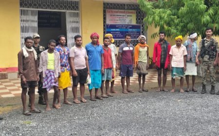नारायणपुर के बेनूर थाना क्षेत्र में गौवंश वध करते 12 आरोपी गिरफ्तार, पुलिस ने मांस और हथियार किए जब्त