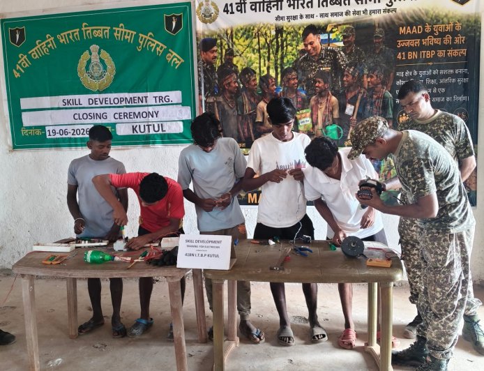 माड़ मैत्री अभियान के तहत कौशल विकास प्रशिक्षण सम्पन्न, युवाओं को मिला रोजगारोन्मुख प्रशिक्षण