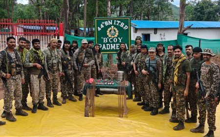 नारायणपुर में नक्सल मुक्त क्षेत्र में संयुक्त सुरक्षा बलों की बड़ी कार्रवाई, आईटीबीपी और पुलिस ने हथियार-विस्फोटक का डंप बरामद किया