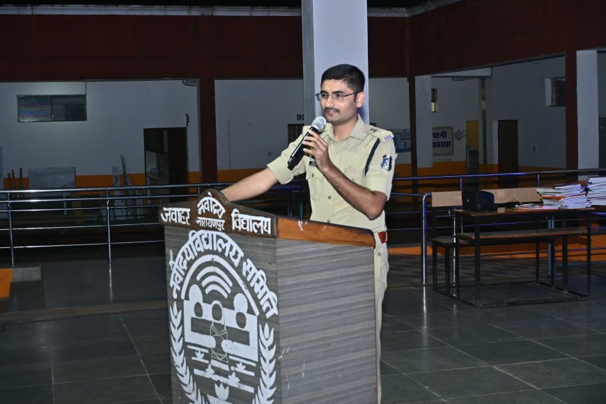 नारायणपुर: SP ने नवोदय विद्यालय में दिया साइबर सुरक्षा का पाठ, कहा - सतर्कता ही सबसे बड़ा बचाव