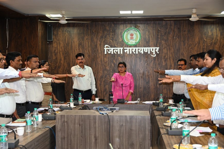नारायणपुर में उल्लास नवभारत साक्षरता पखवाड़ा का शुभारंभ, कलेक्टर नम्रता जैन ने दिलाई साक्षरता की शपथ